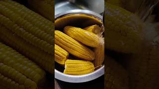 #shorts  sweet corn 🌽 उबाल कर खाइए#foodviralvideo #recipe  #shortsfeed  #ytshorts #yt