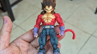 Bandai S.H. Figuarts Super Saiyan 4 Vegeta Unboxing Dragonball GT