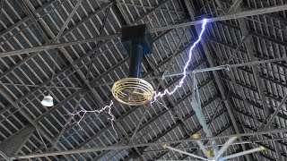 Tesla Coil Music - Superman Theme And Under The Sea! LOUD!