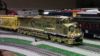 MTH Premier Chessie ES44AC Gold-Plated Edition