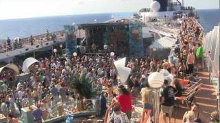 Keller & The Keels - Jam Cruise 10 - "Chicken Train" with Anders Beck of Greensky Bluegrass