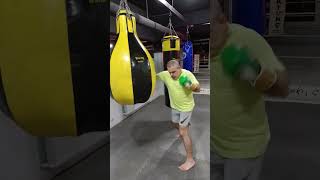 Boks Antrenmanı - Torbada Kroşe Çalışma #shorts #boxing #boks