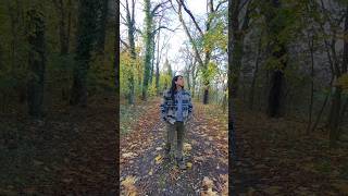 Leo Rojas - RunHolaaa, feeling and breathing on an autumn day 🍂🍁@officialleorojas @leonalewis #run #