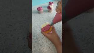 Cupcake Piping Technique Tutorial| Buttercream| Decorating techniques and Ideas| Flowers| Rose|viral