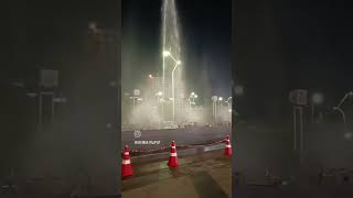 bas ek nazar usko dekha /  Phoenix Palassio Lucknow /  Fountain