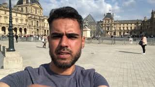 CHEGUEI NA PIRÂMIDE DE VIDRO DO MUSEU DO LOUVRE EM PARIS