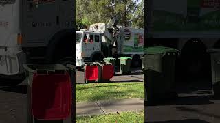 She is great 👍#garbagetruckvideos #garbagecollection #australia