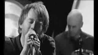 RADIOHEAD - "15 Step" with ''Take Five'' by Dave BRUBECK (c. 2007)