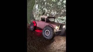 Exploring the Mines with the SCX24: An Epic Adventure! 🚗💨