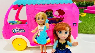 BARBIE UNBOXING Chelsea New Camper ! Elsa and Anna toddlers welcome the new Chelsea - friends - fun