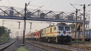 Ultimate 260 Kmph Crossing || WAP7 Patna Janshatabdi Express Meets Ajmer-Sealdah Express at Mankar..