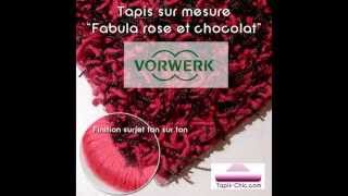 Tapis sur mesure rose et chocolat Fabula de Vorwerk par Tapis Chic