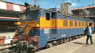 short train journey Cstm to nashik manmad super fast express #shortjourney #trainjourney #travel