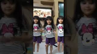 Daisha joged TikTok, gaya boboiboy kuasa tiga. Anak kecil joget sendiri jadi tiga orang.