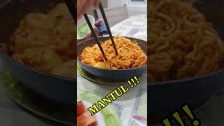 Samyang Mozarella, pedasnya mantap kejunya mantap banget!!!