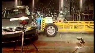 Crash test   VW Golf V   3