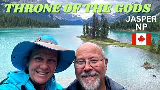 An Epic Road Trip To Maligne Lake Along The Icefield Parkway. #Jasper