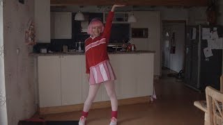 LazyTown - Viivi13 dancing to Bing Bang Christmas