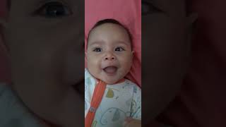 TERHARU MENDENGAR SUARA MAMA NYANYI || #minivlog #moments #babygirl