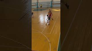 Командная игра в пас приводит к забитому голу #futsal #футзал #казахстан #гол #пас