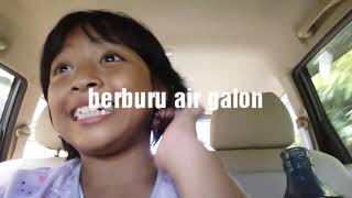 Dira ikut berburu air galon