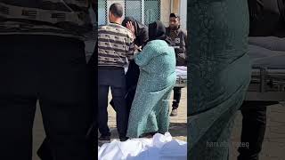 A Palestinian mother bids farewell to her daughter who was killed by an Israeli in #gaza. 1.11.23