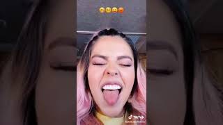 TIK TOK DE LESSLIE POLINESIA