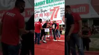 lomba panco hut ri ke 77 john cena vs the rock senggit