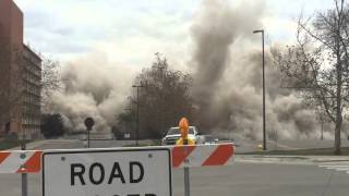 Demolition of KU McCollum Hall by The Weitz Company (11/25/15)