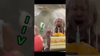 Rosé blew out the birthday cake candles very enthusiastically #rosé #blackpink