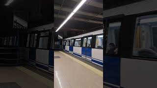 Caf serie 3000  entrando en Casa de campo finalizado su trayecto en la estación metro de Madrid 🇪🇸