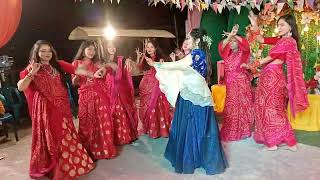 Chaka chak bride dance