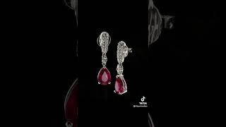 Rubelita o Rubí. En joyas. #jewels #jewelry #joyas #rubíes #ruby #diamond #joyero #asturias