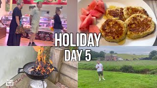 FARM SHOP & FAMILY BBQ | Holiday Day 5