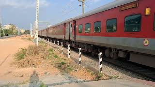 12846 SMVT Bengaluru Bhubaneswar Superfast Express leaving Baiyyappanahalli after unscheduled halt