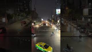 Motion #thailand #travel #explore #youtubeshorts #ytshorts #bangkok #car #bike #traffic #cars #short