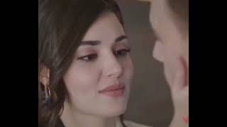 Eda ve serkan. Sen cal kapimi. Hande erçel ve kerem bursin