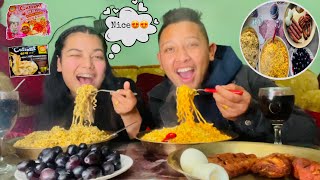 We tried new cheese & butter and mushroom current noodles 🍝 /Mukbang🍗🥖🍇🥤