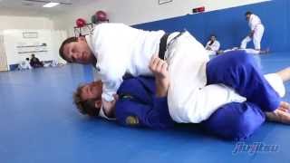 Roger Gracie, Setting Up the Ezekiel Choke.