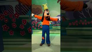 Meeting Goofy at Disney’s EPCOT