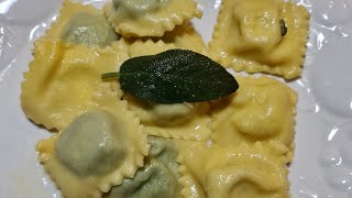 Ravioli fatti in casa doppio gusto