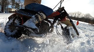 Riding in powdery snow - Suzuki RV125