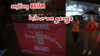 Seniman angklung BATAM