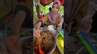 part 2 ketupat gulai enak jualan di bkt hari sabtu minggu #kulinerjakartatimur #kuliner