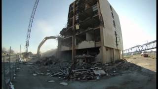 Time-lapse hotel demolition – Day 11