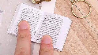 Explore the elegance of 1Pcs Resin Islamic Mini Ark Quran Book Keychain.