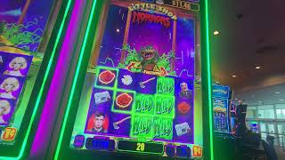 First time playing Little Shop Of Horrors slot machine and it pays off