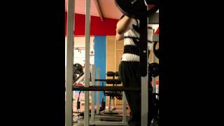 180kg/397lb squat for 2 reps, 18 year old (KNEE WRAPS)