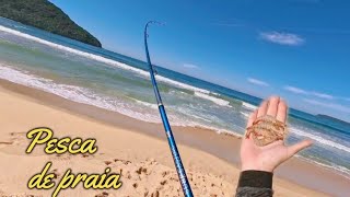 Essa praia de Ubatuba não falha uma pescaria, só sai peixe bom! Pesca de praia em Ubatuba!