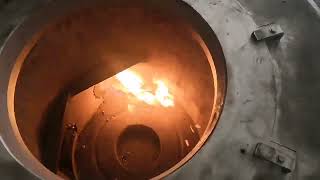 Graphite crucible melting and holding furnace